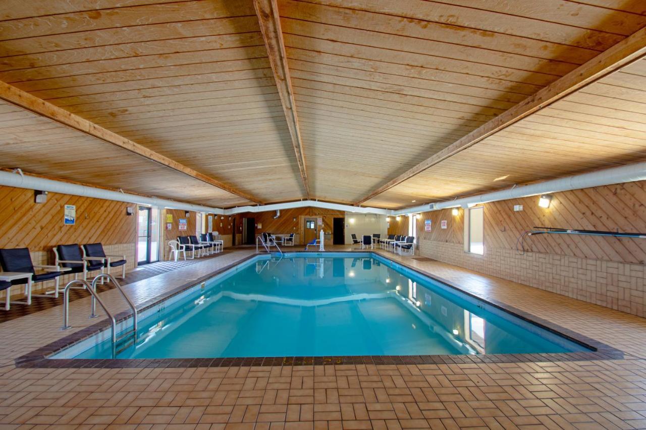 Econo Lodge Inn & Suites Wisconsin Dells Exteriör bild