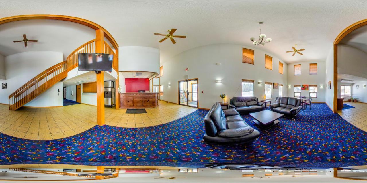 Econo Lodge Inn & Suites Wisconsin Dells Exteriör bild