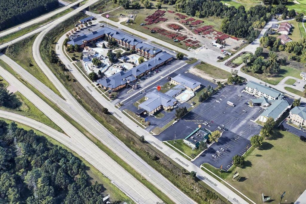 Econo Lodge Inn & Suites Wisconsin Dells Exteriör bild